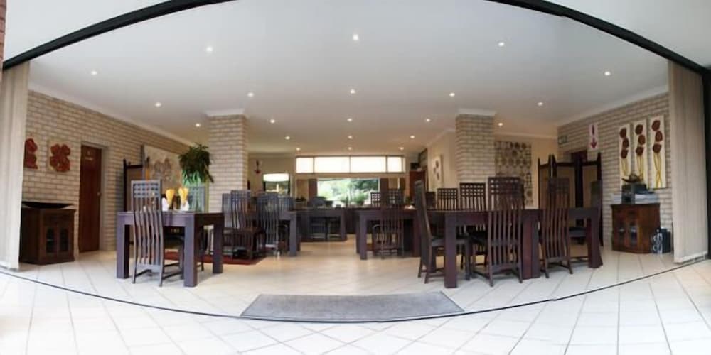 Rustenburg Boutique Hotel 4/50