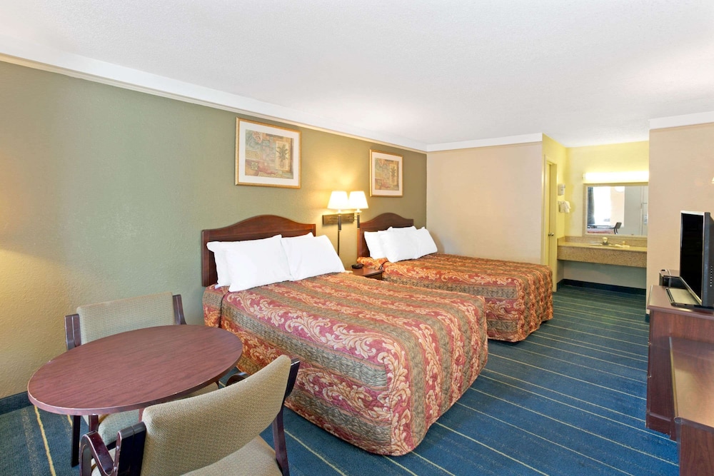 Hotel Atlantic City Oceanfront Boardwalk 7/18
