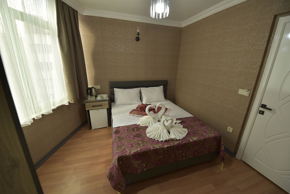 THE LUXX BOUTIQUE HOTEL 8/53