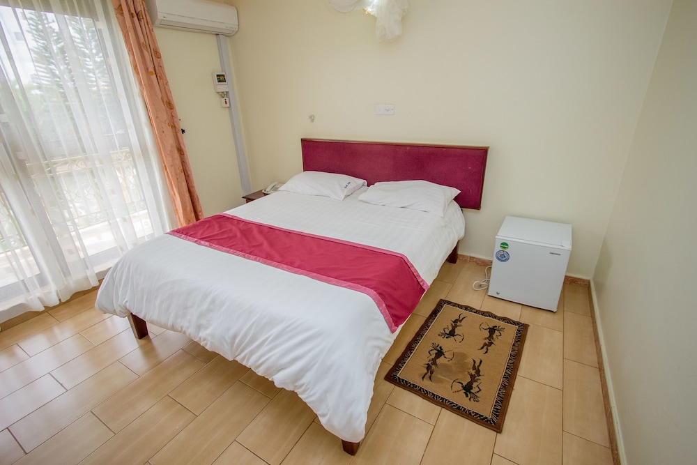 Askay Hotel Suites Entebbe 13/43