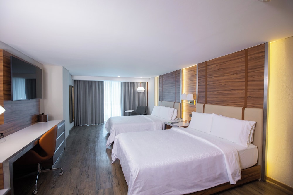 غرفة بريميوم بسريرين كوين، Holiday Inn Mexico Zona Centro by IHG 5/9