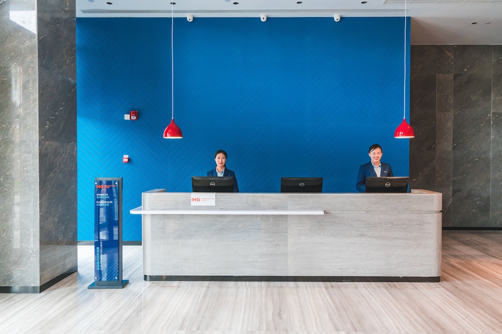 Holiday Inn Express Pengzhou Downtown 10/71