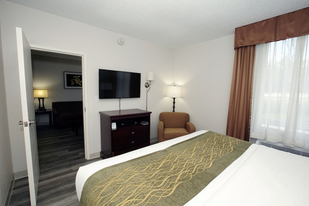 Best Western Paramus Hotel & Suites 15/35