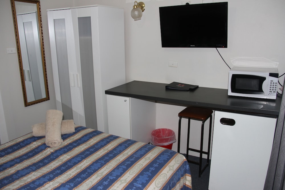 غرفة اقتصادية بسرير مزدوج، Alpine Heritage Motel 3/9