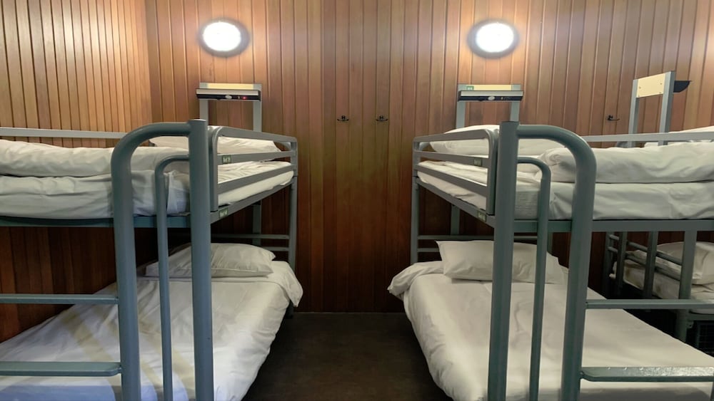 Durty Nellys Inn 39/50