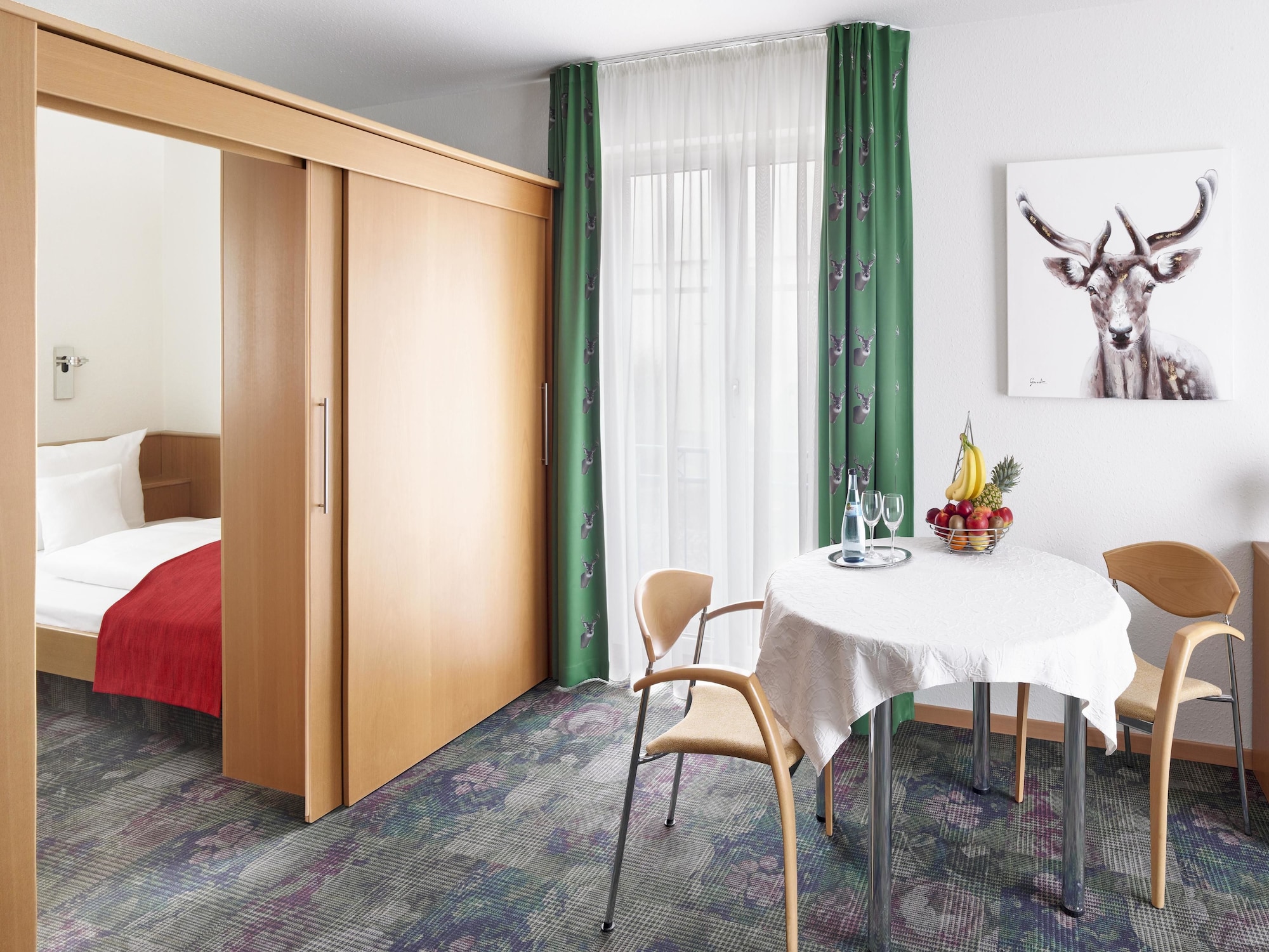 غرفة سوبيريور بسرير مزدوج، Hirsch Hotel 4/5