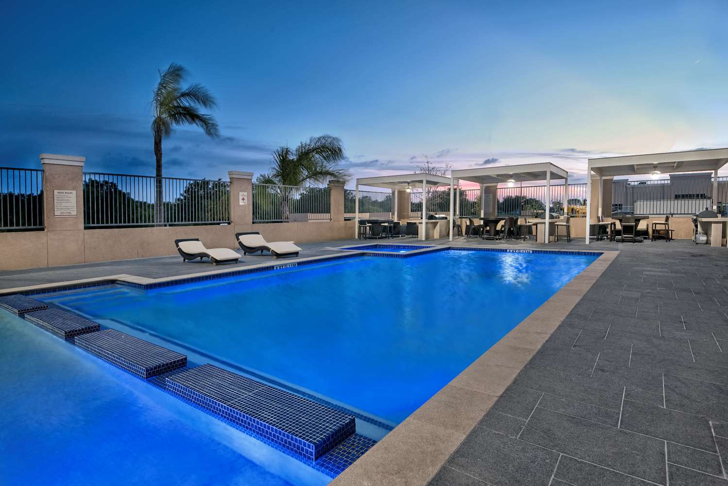Hawthorn Suites By Wyndham Mcallen 6/21