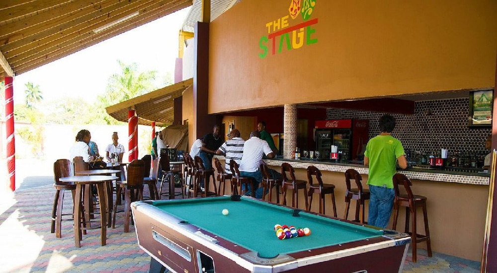 Donway, A Jamaican Style Village 23/44