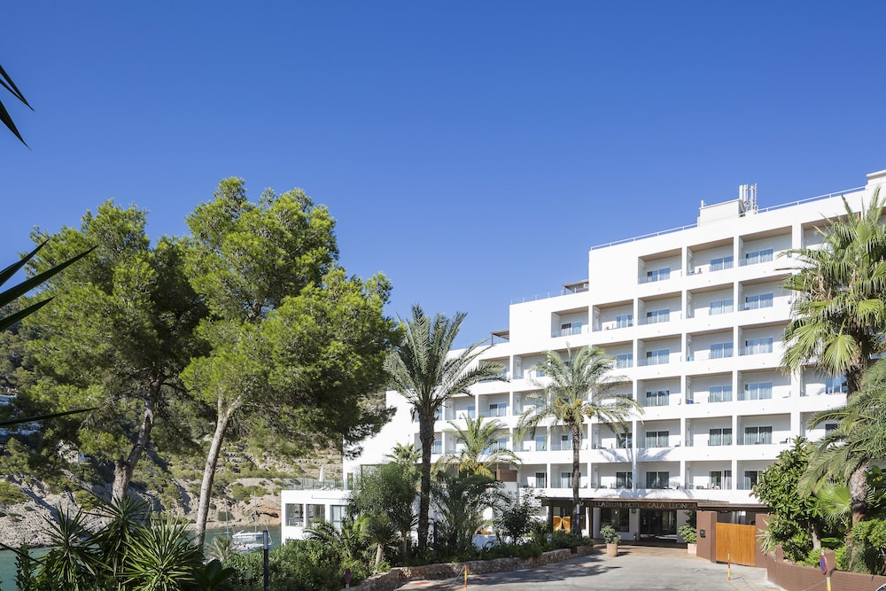 Palladium Hotel Cala Llonga - Adults Only in CALA LLONGA