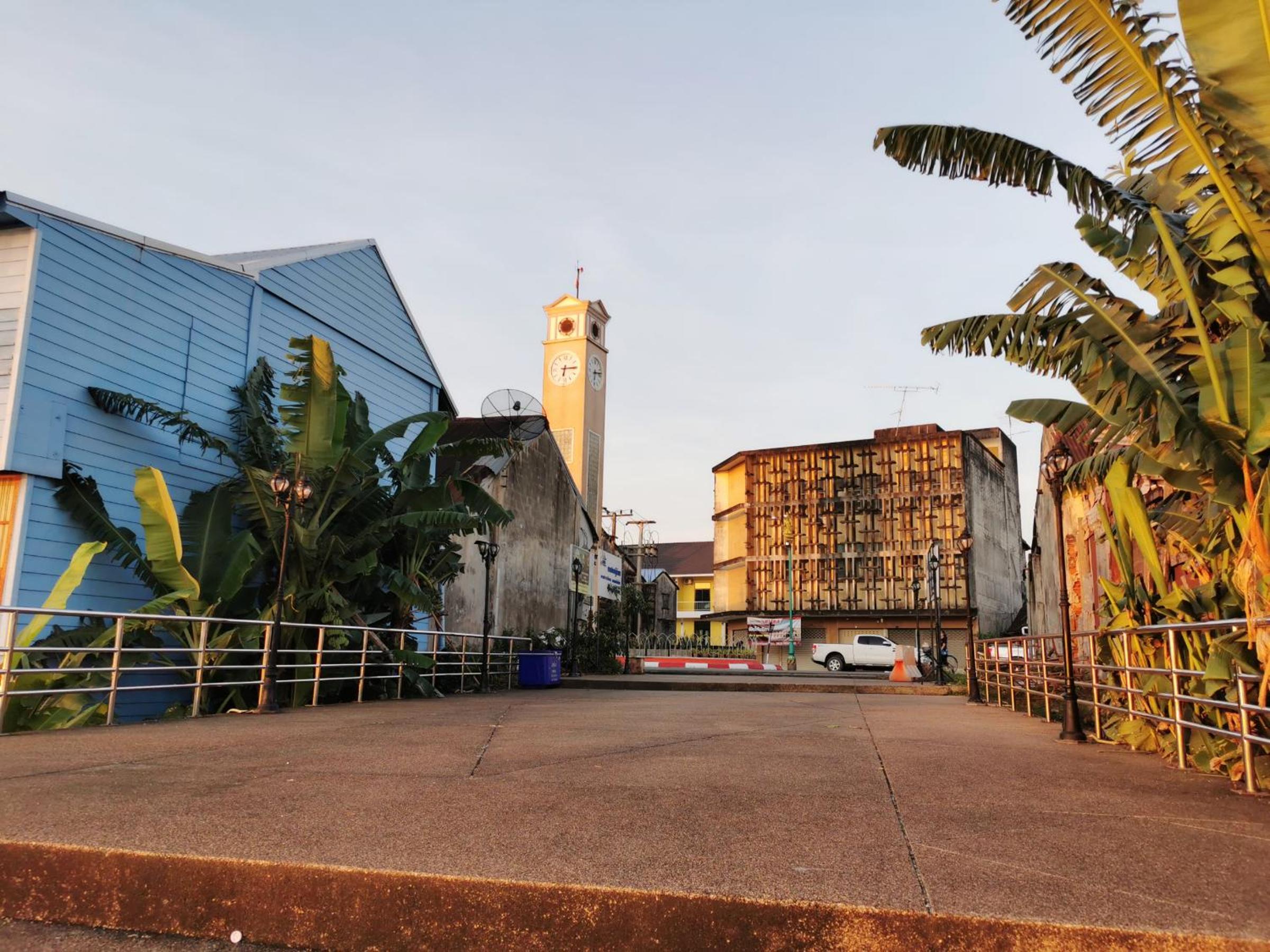 Racha Khong Hotel 35/40