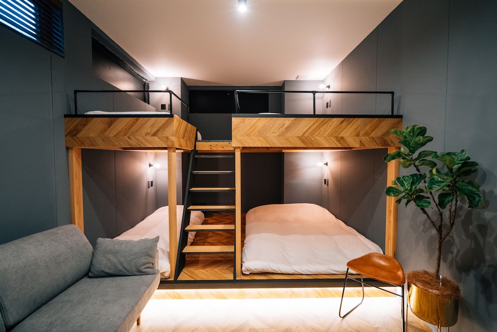 Mizuka Daimyo 3 - Unmanned Hotel 10/42