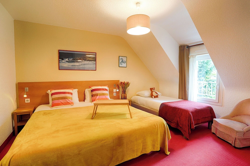 Brit Hotel Le Branhoc 12/62