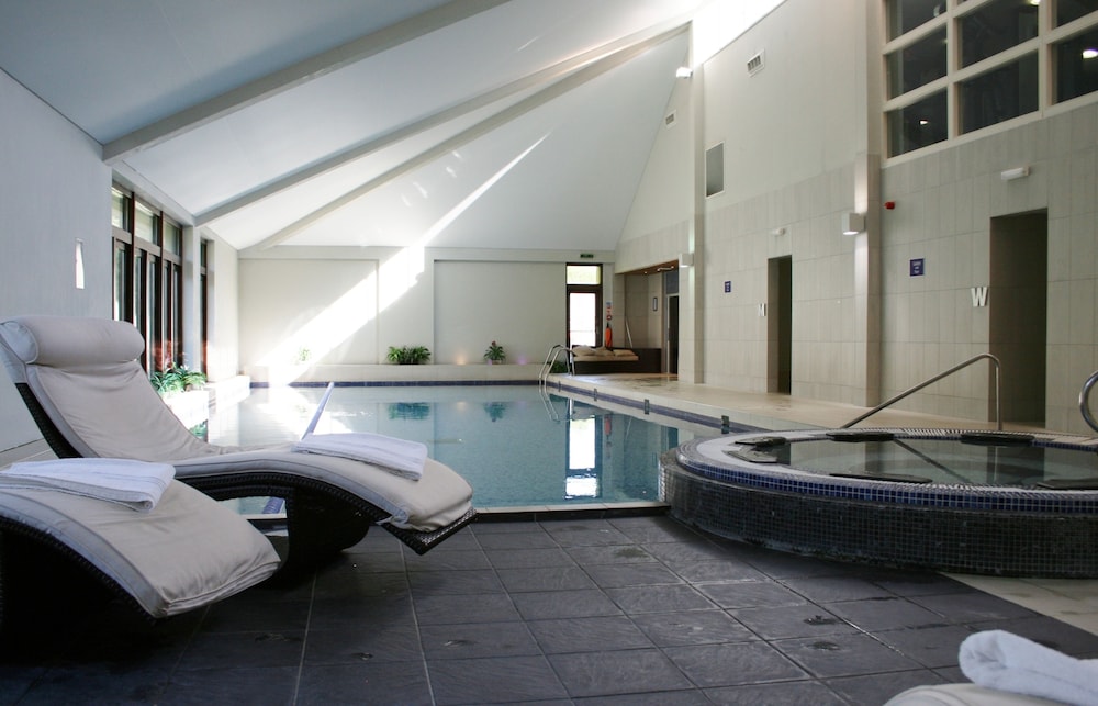 OYO Flagship Nant Ddu Lodge Hotel & Spa 26/70
