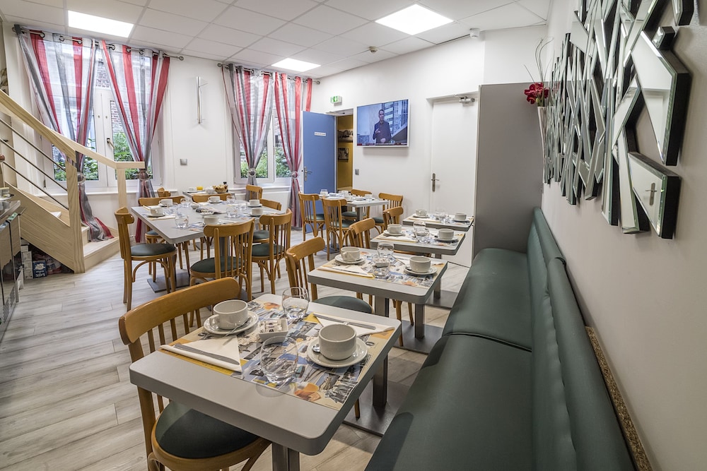 Hotel du Moulin d Or 36/50