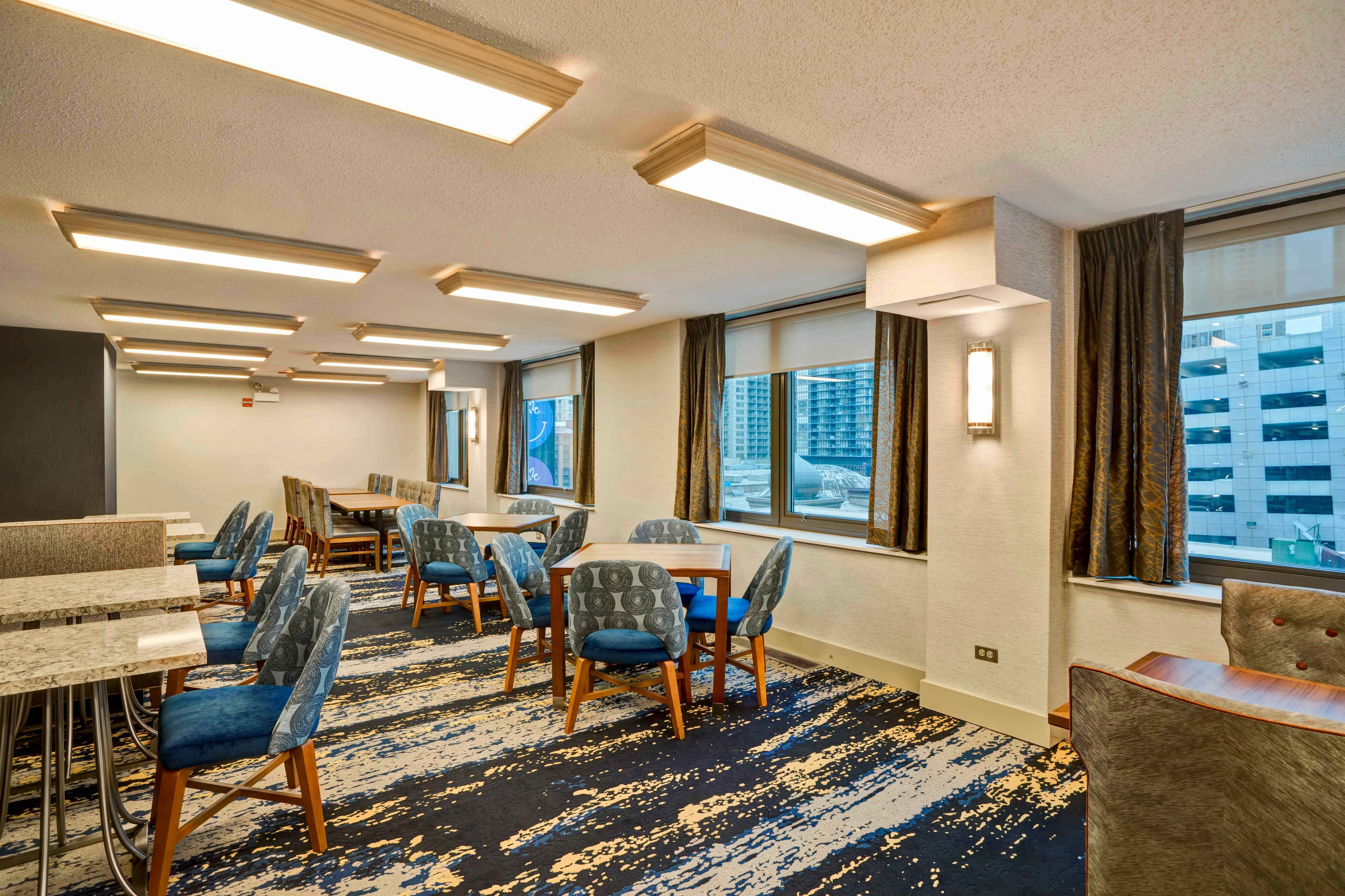 Homewood Suites by Hilton Chicago Downtown 48/51
