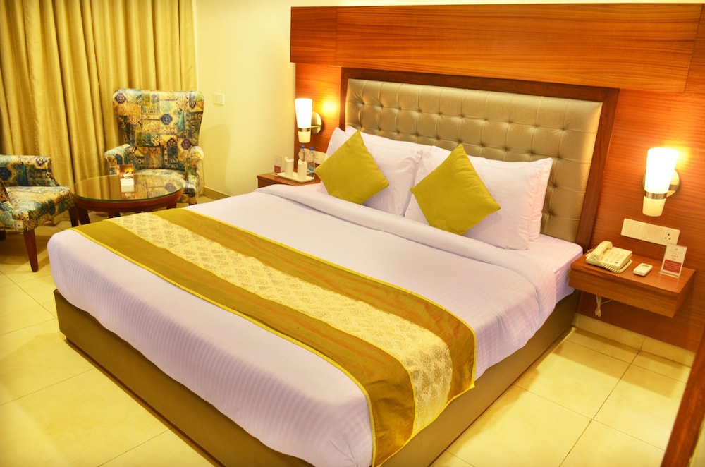 Mint Hotel Premia 11/36