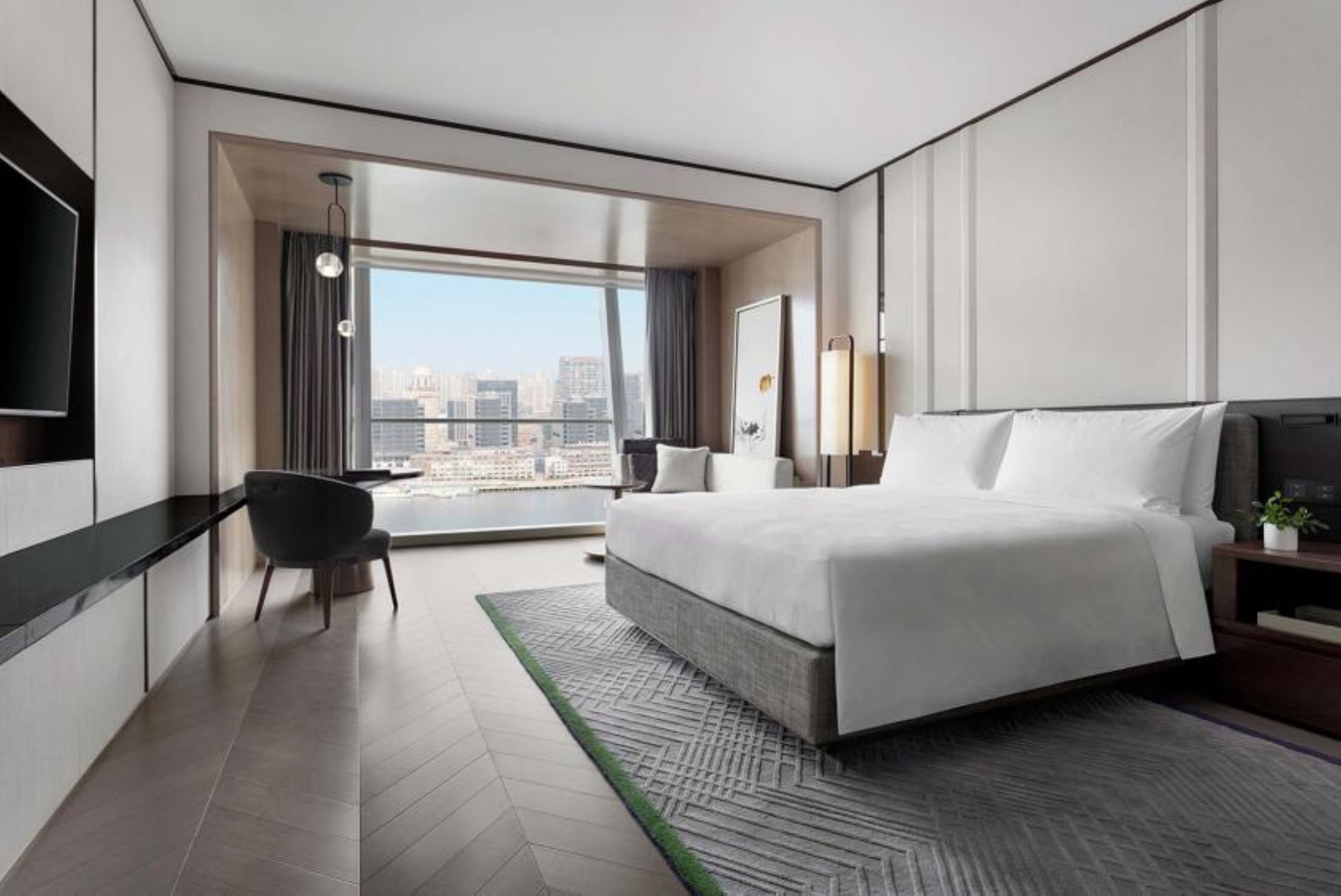 Holiday Inn & Suites Wuhan International Expo 24/67