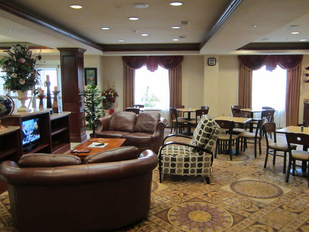 Best Western Granbury Inn & Suites 30/36