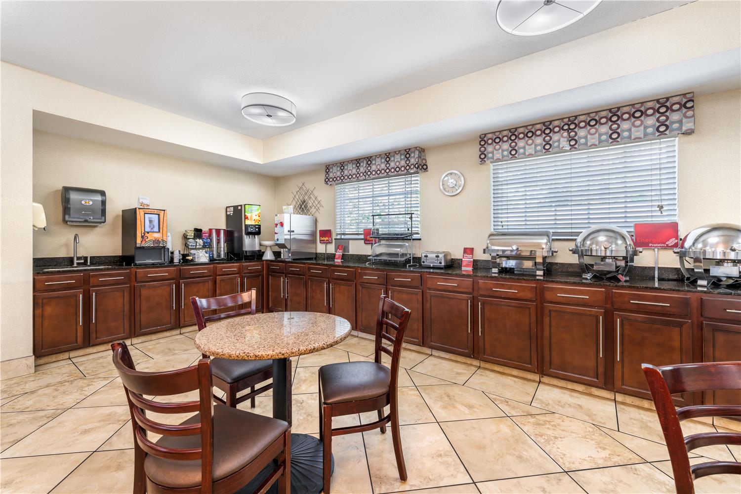 Best Western Plus Eastgate Inn & Suites 21/32