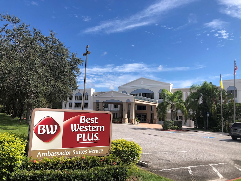 Best Western Plus Ambassador Suites Venice 4/40