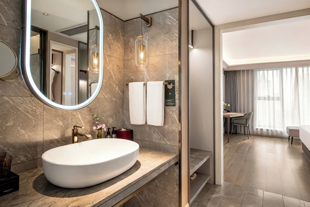 Mercure Chengdu Chunxi 65/65