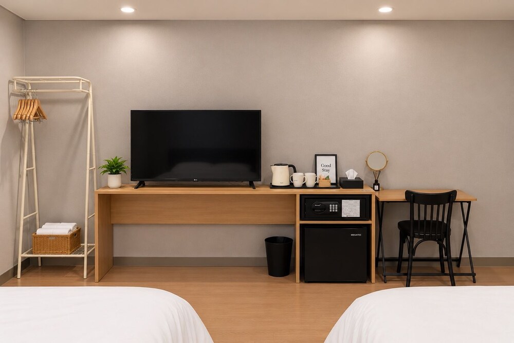 Brosis Hotel 41/47