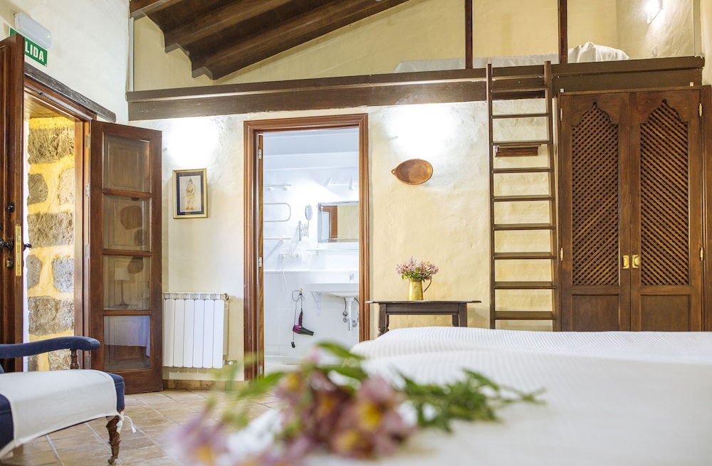 HOTEL RURAL LAS CALAS 5/50