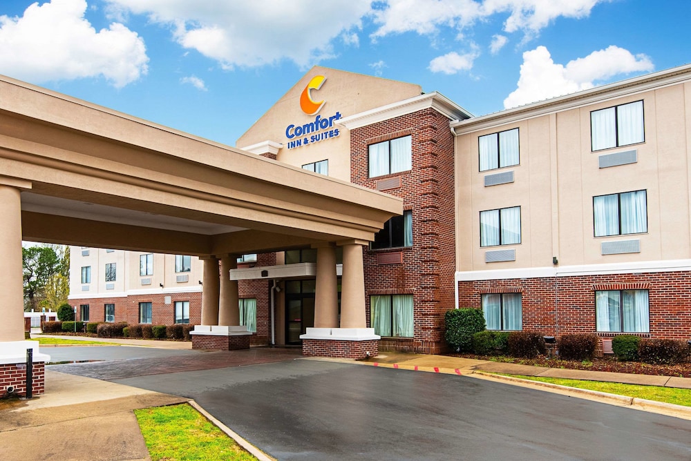 Comfort Inn & Suites Pine Bluff 1/29