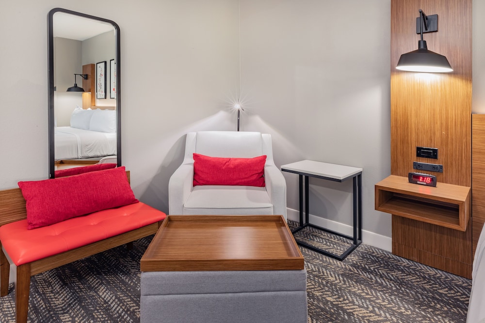 Hawthorn Extended Stay by Wyndham Oklahoma City Airport 18/33