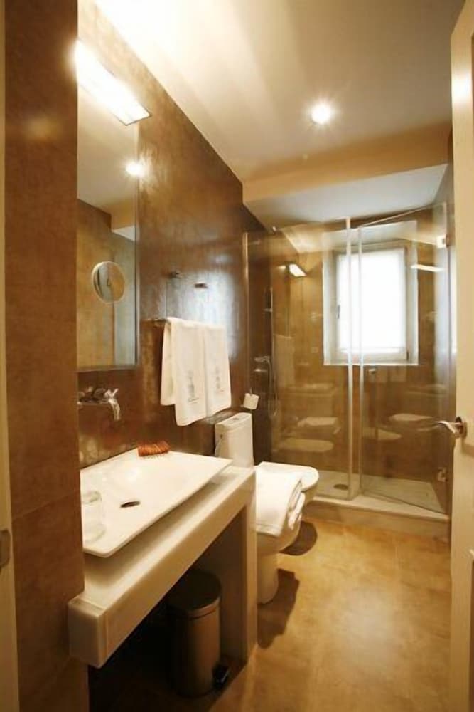 Hotel Palacio Munatones 49/50