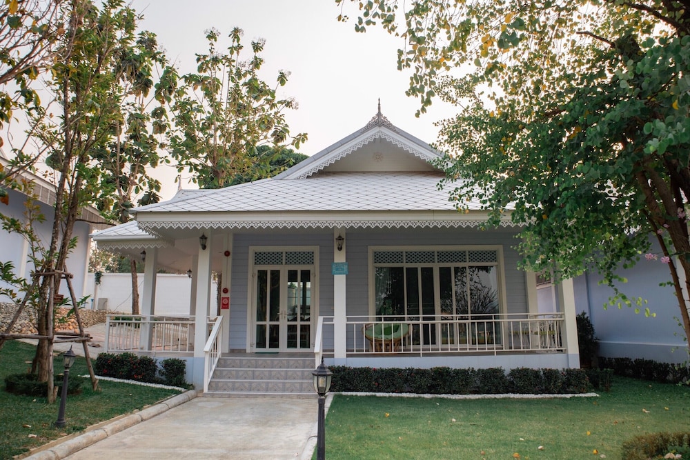 Tubtim Siam River Kwai Resort 3/50