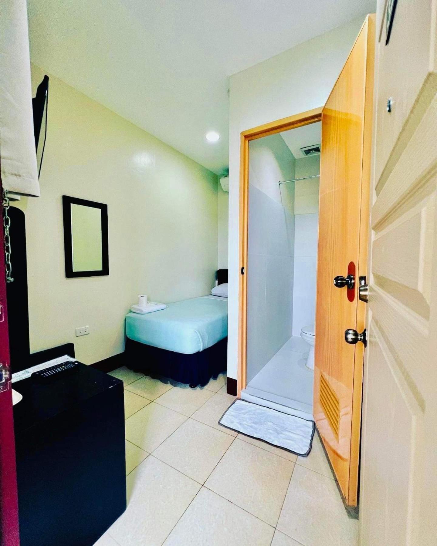 Park Avenue Residence Inn &amp; Suites 26/27