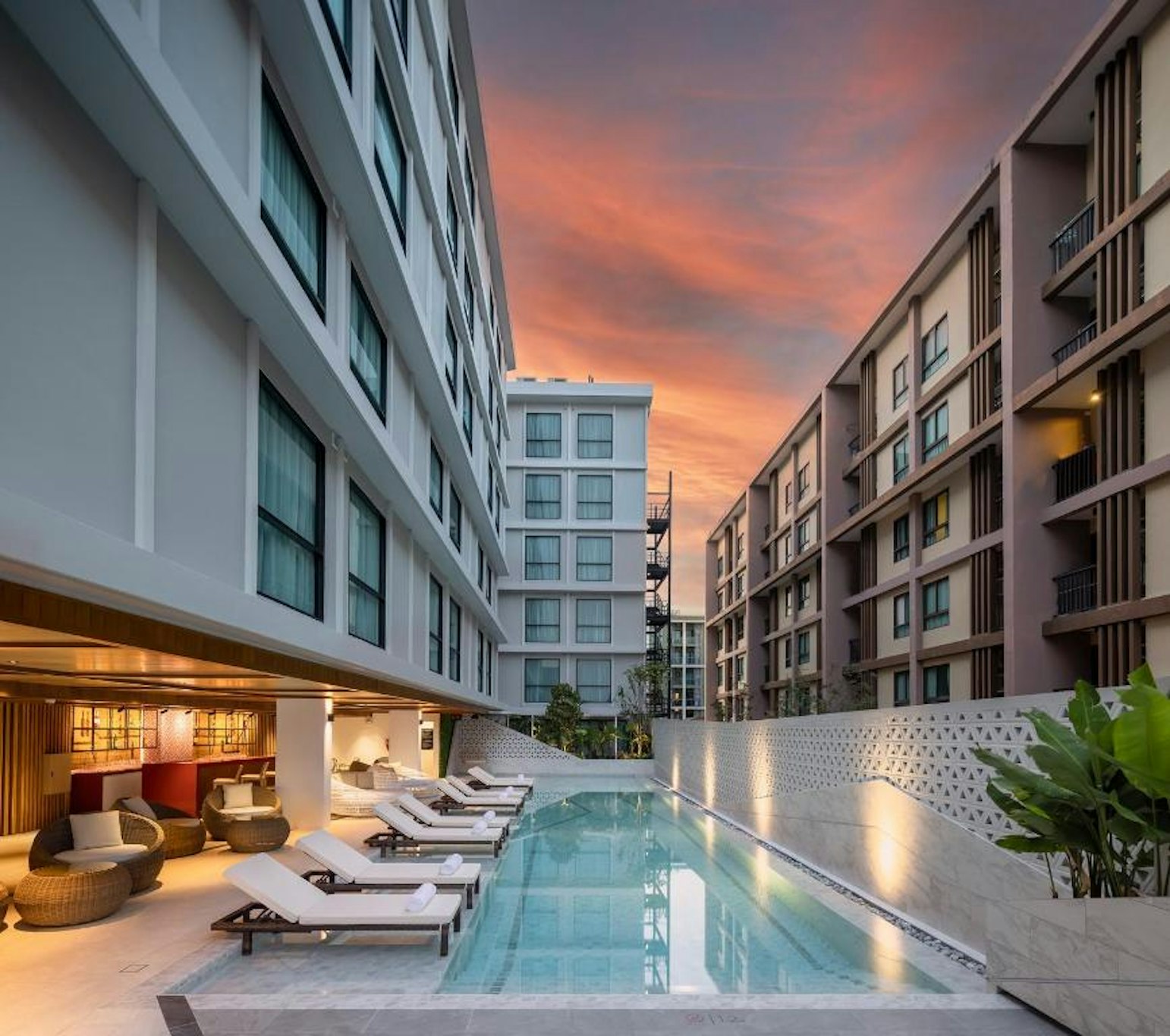 Travelodge Phuket Town 14/15