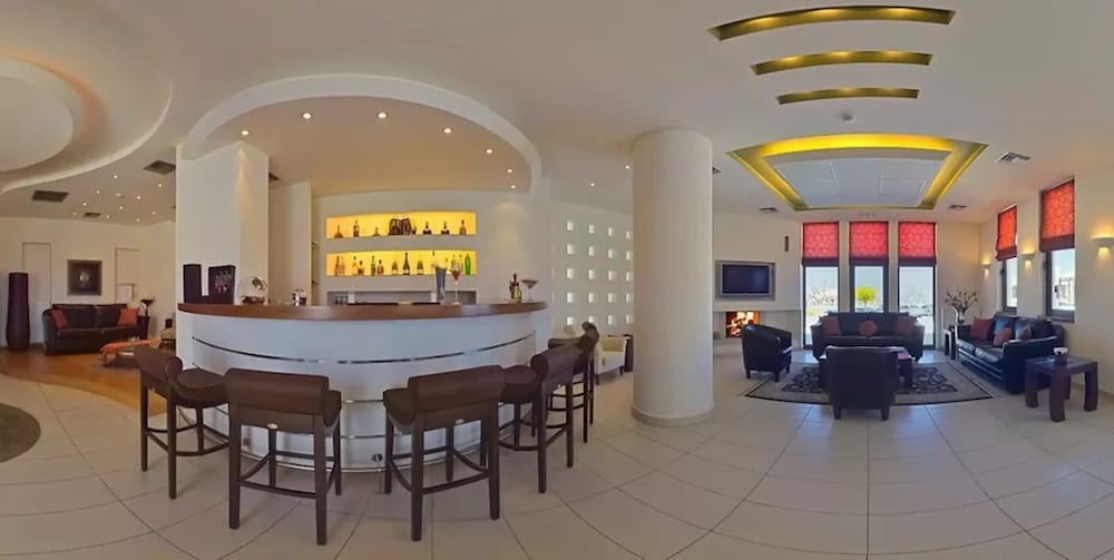 Delina Mountain Spa Resort 73/86