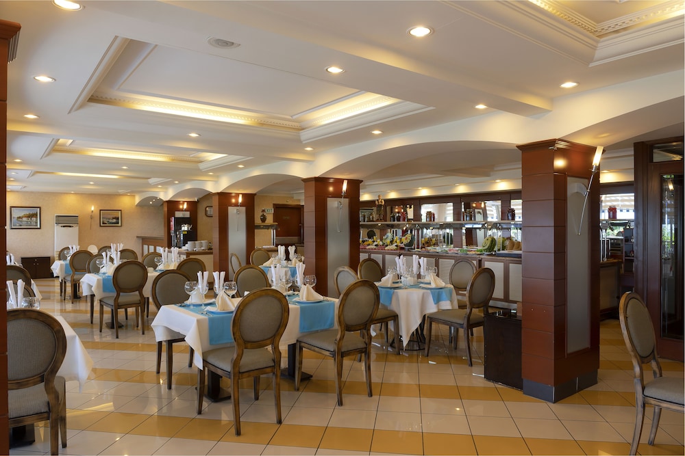 Numa Port Hotel 54/73