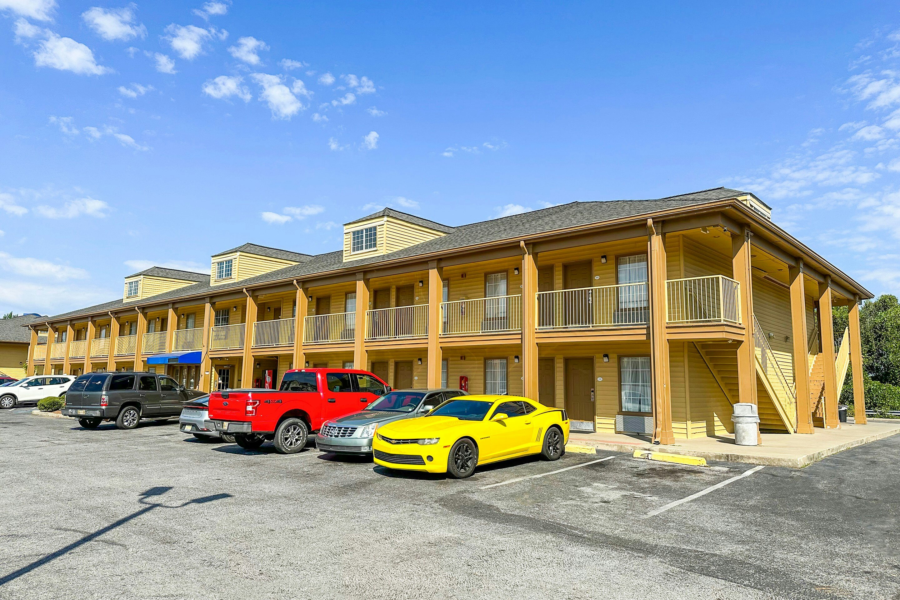 Bonita Lakes Inn by Capital O Meridian I20 56/68