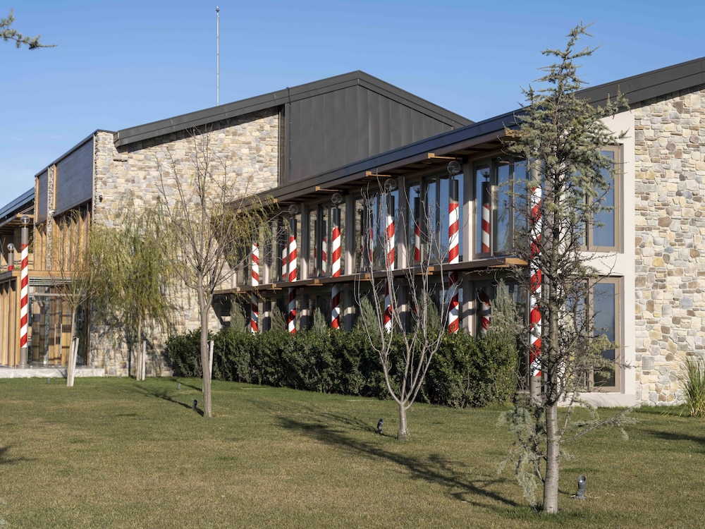Inemare Hotel 40/49
