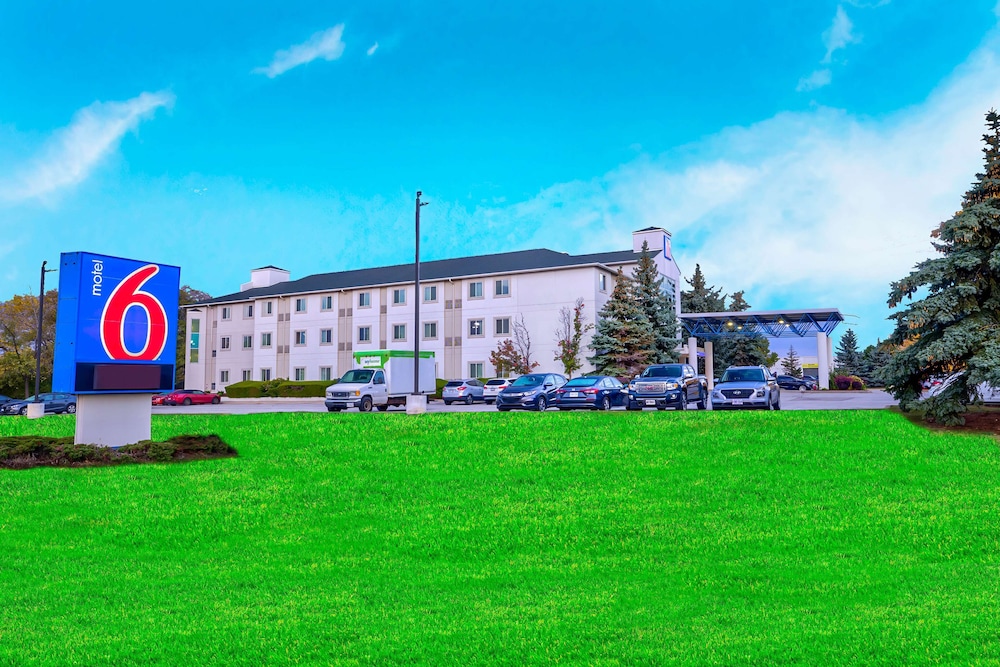 Motel6 Burlington On - Toronto West - Oakville 54/61
