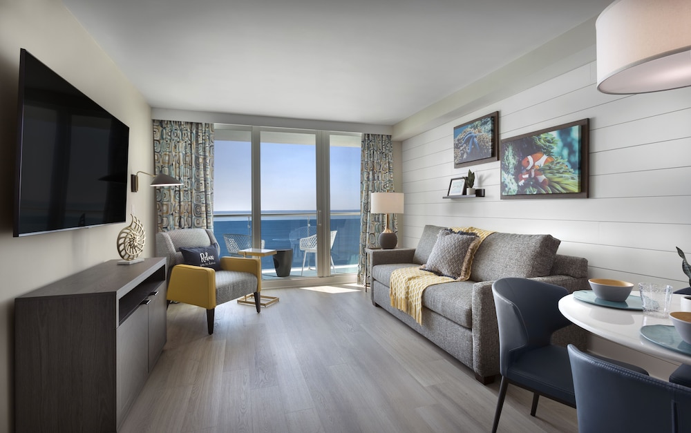 Crown Reef Resort 43/68