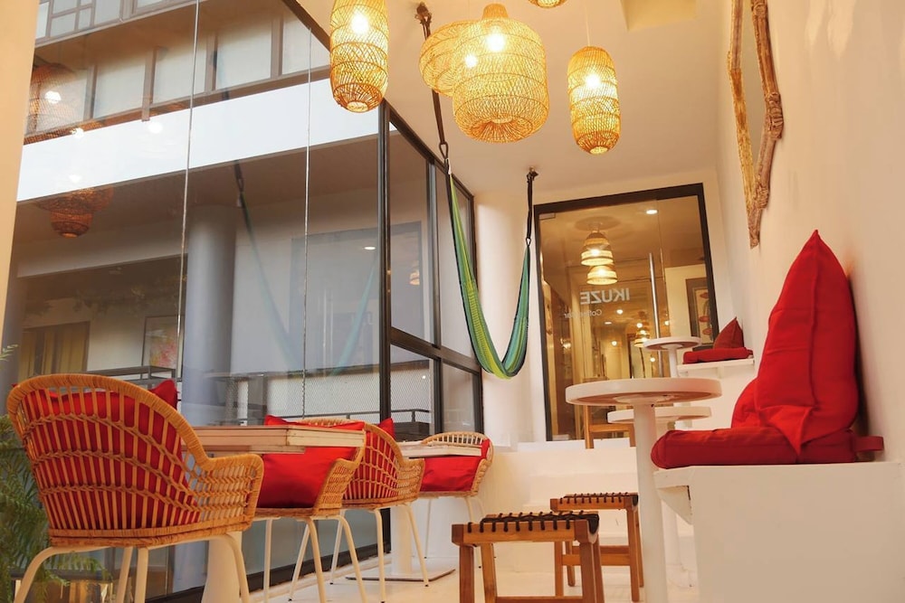 Blu Cabin Ari Stylish Gay Poshtel 55/73