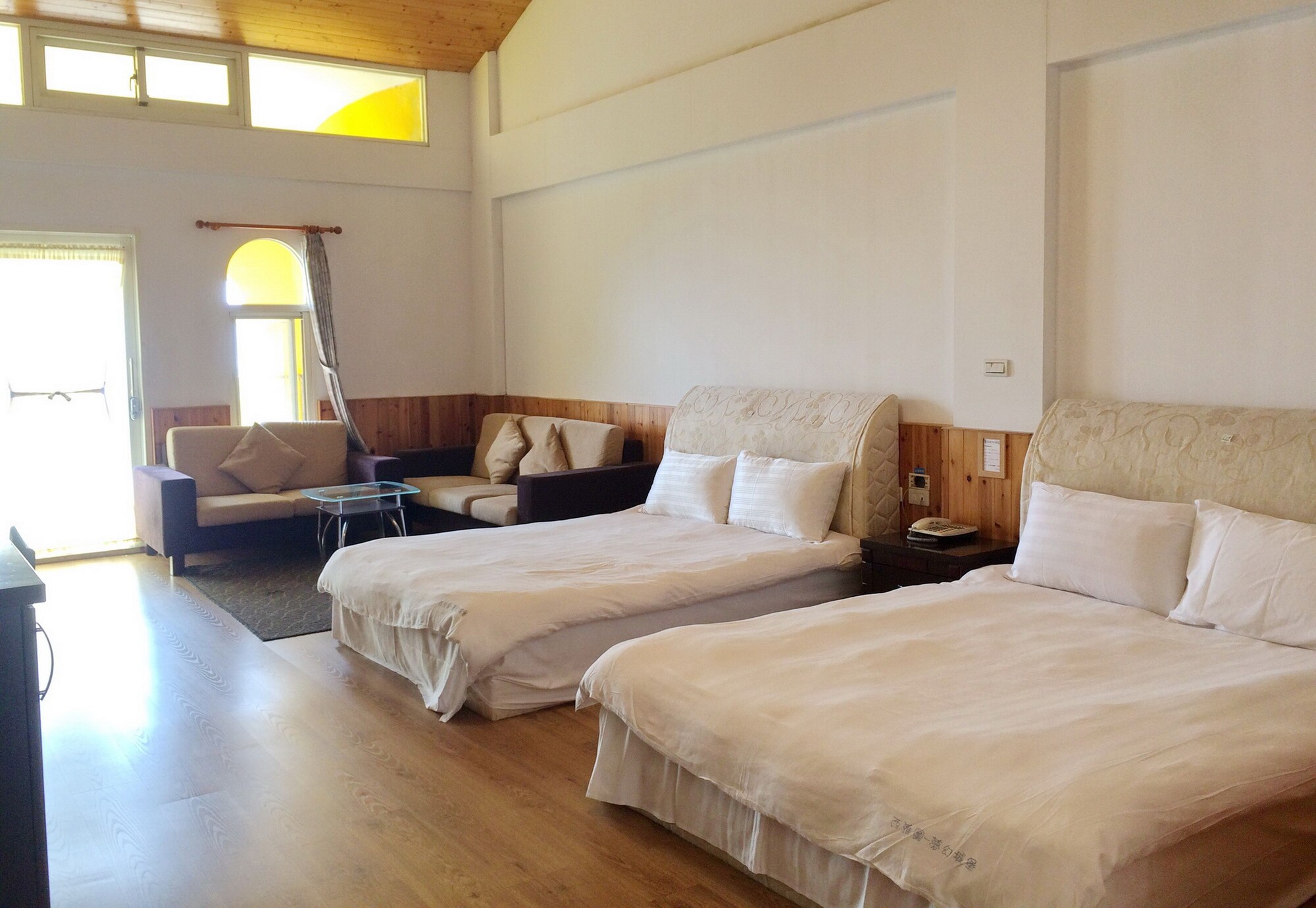 Deluxe, Quadruple, 2 Double Beds, Valley View
