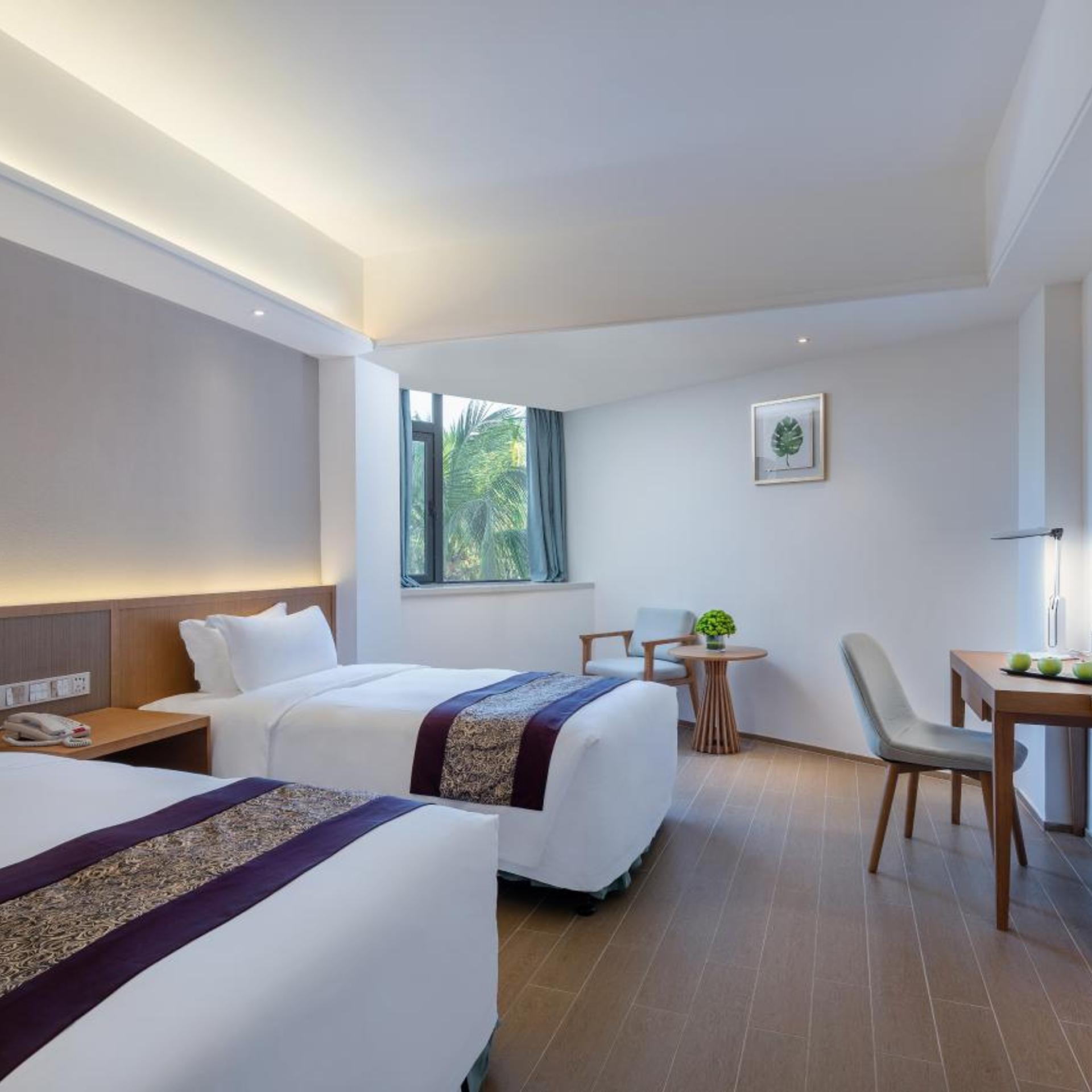 Elegant, Twin Beds, Garden View