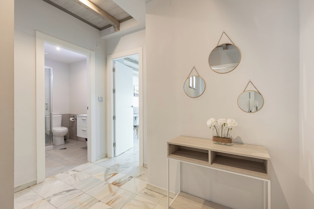 APARTAMENTOS 3000 REALEJO GRANADA CENTRO 6/40