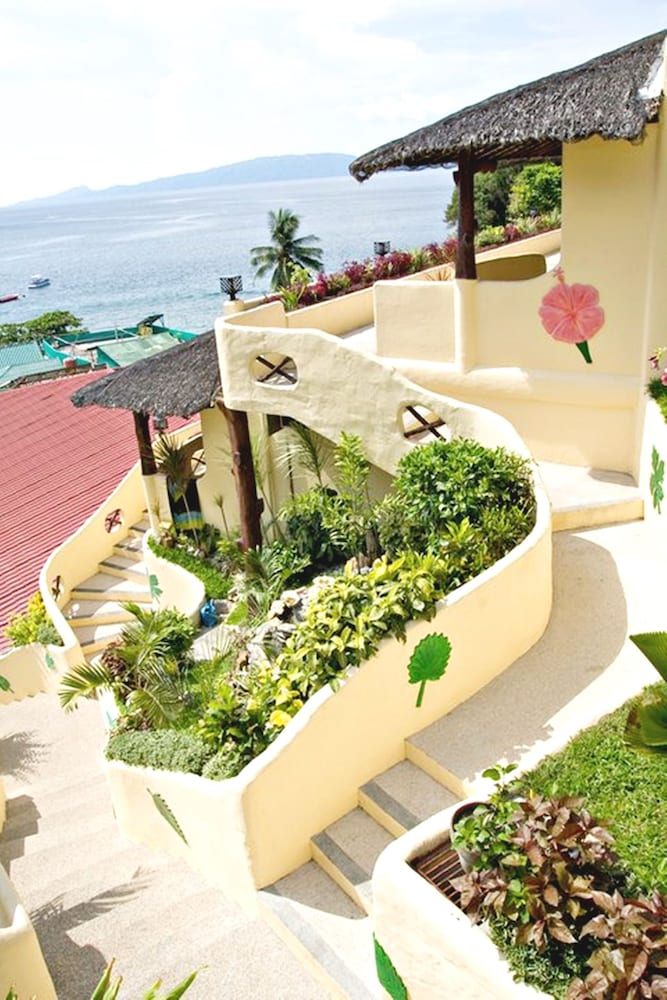 Oriental Sabang Hill Resort 10/52