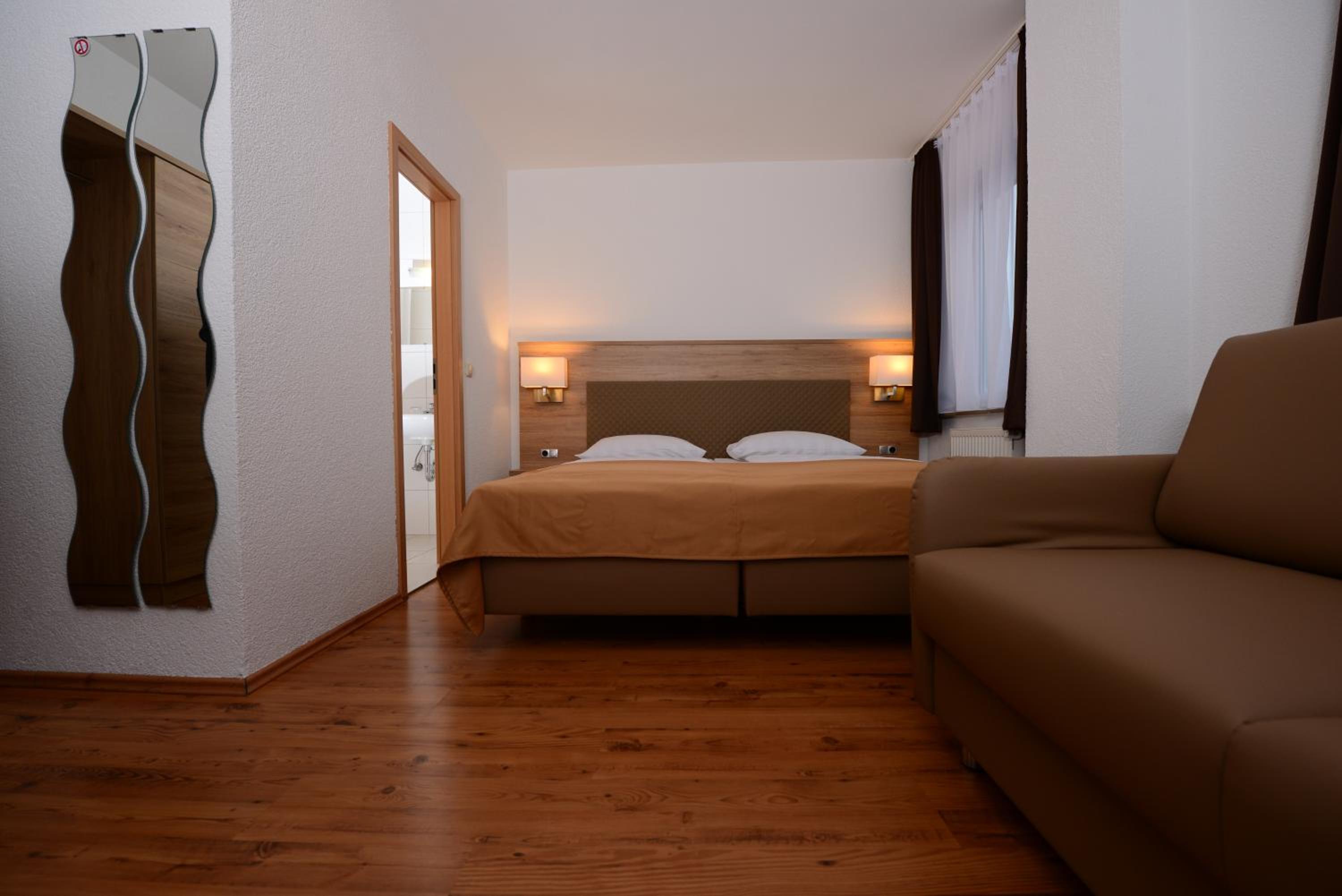 Hotel Linde Stuttgart 4/14