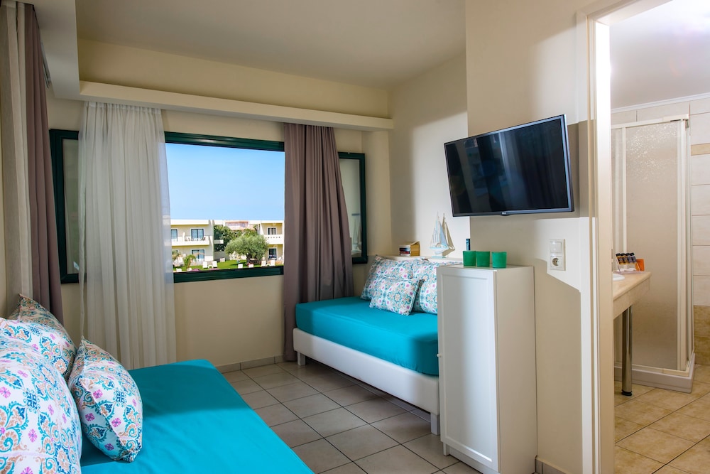 Kristalli Hotel 13/40