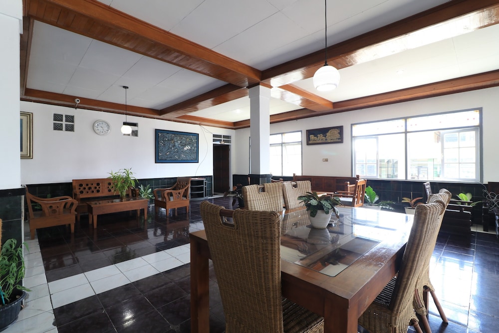 Abang Hotel Ciwidey 43/58