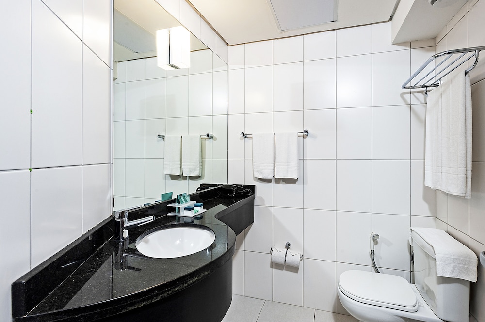 Firenze Business Hotel (ex Slaviero Essential Palhoca Viacatarina) 57/63