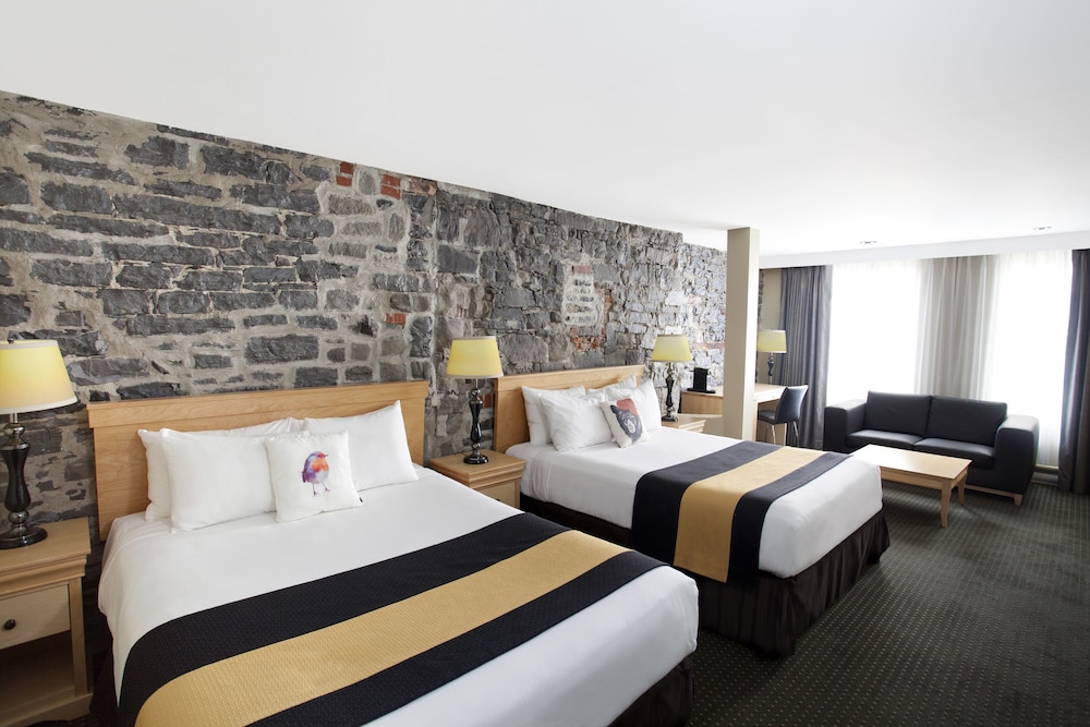 COMFORT, 2 QUEEN BEDS