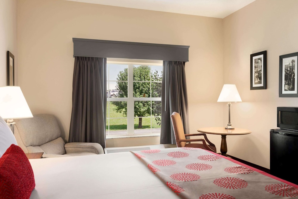 Ramada By Wyndham Pigeon Forge North 17/57
